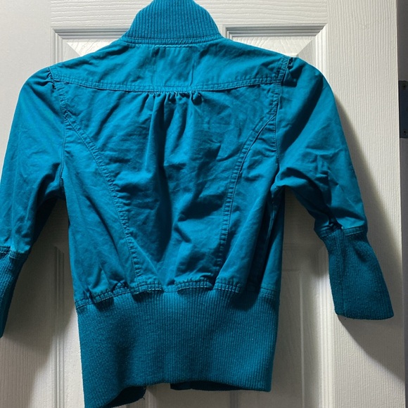 Miley Cyrus Max Azria Turquoise Jacket - Picture 7 of 8